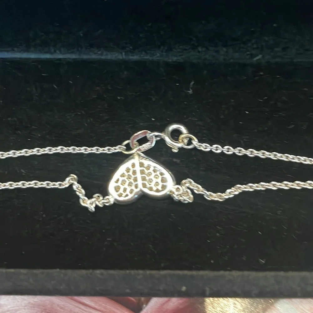 Diamond Pavé Heart - Picture 7 of 11